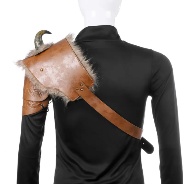 Vintage Renaissance Exquisite Armor with Horn for Men's Halloween Christmas Cosplay Costume Props
